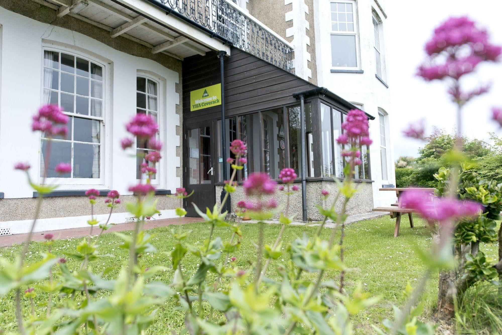 Yha Coverack Bagian luar foto