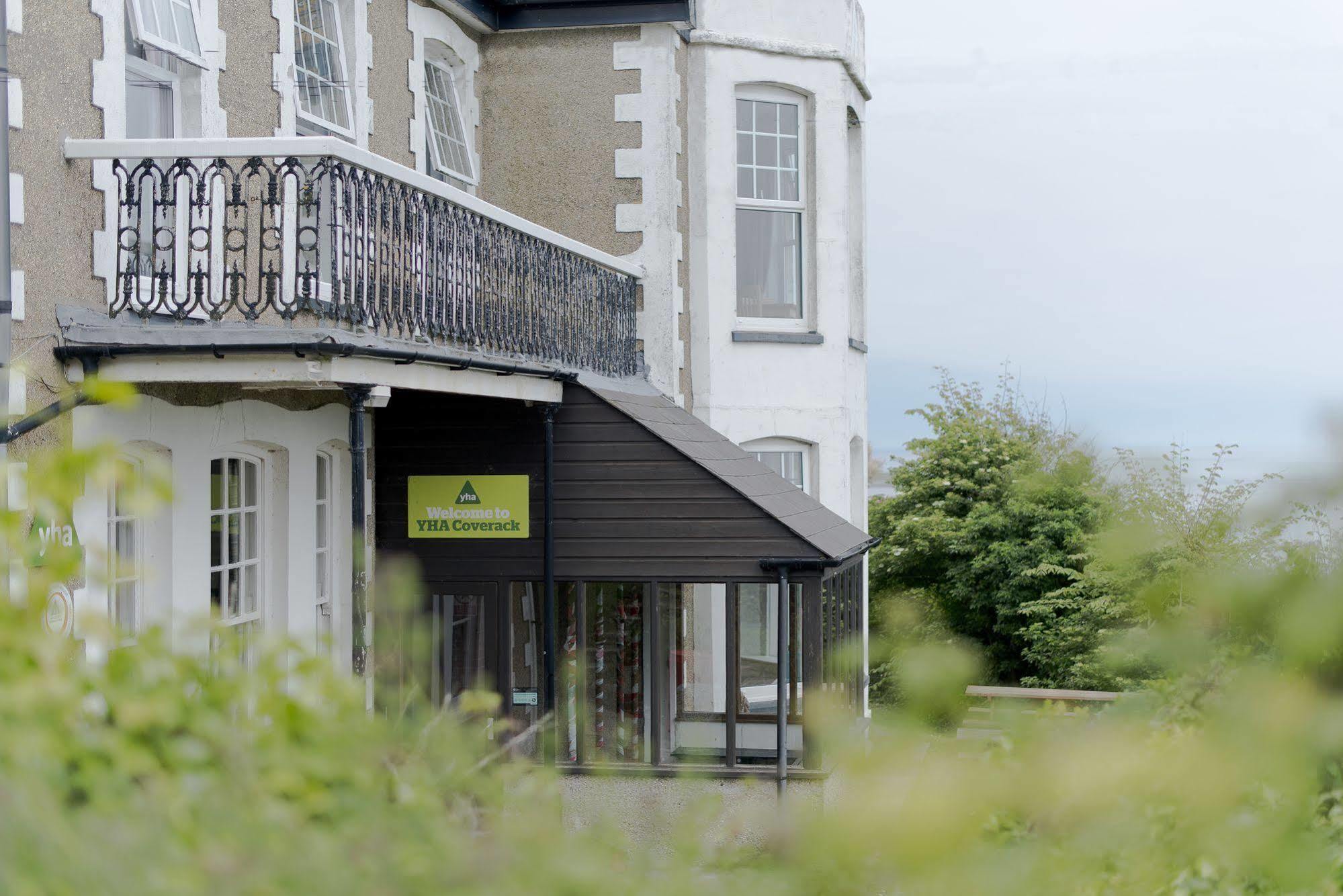 Yha Coverack Bagian luar foto