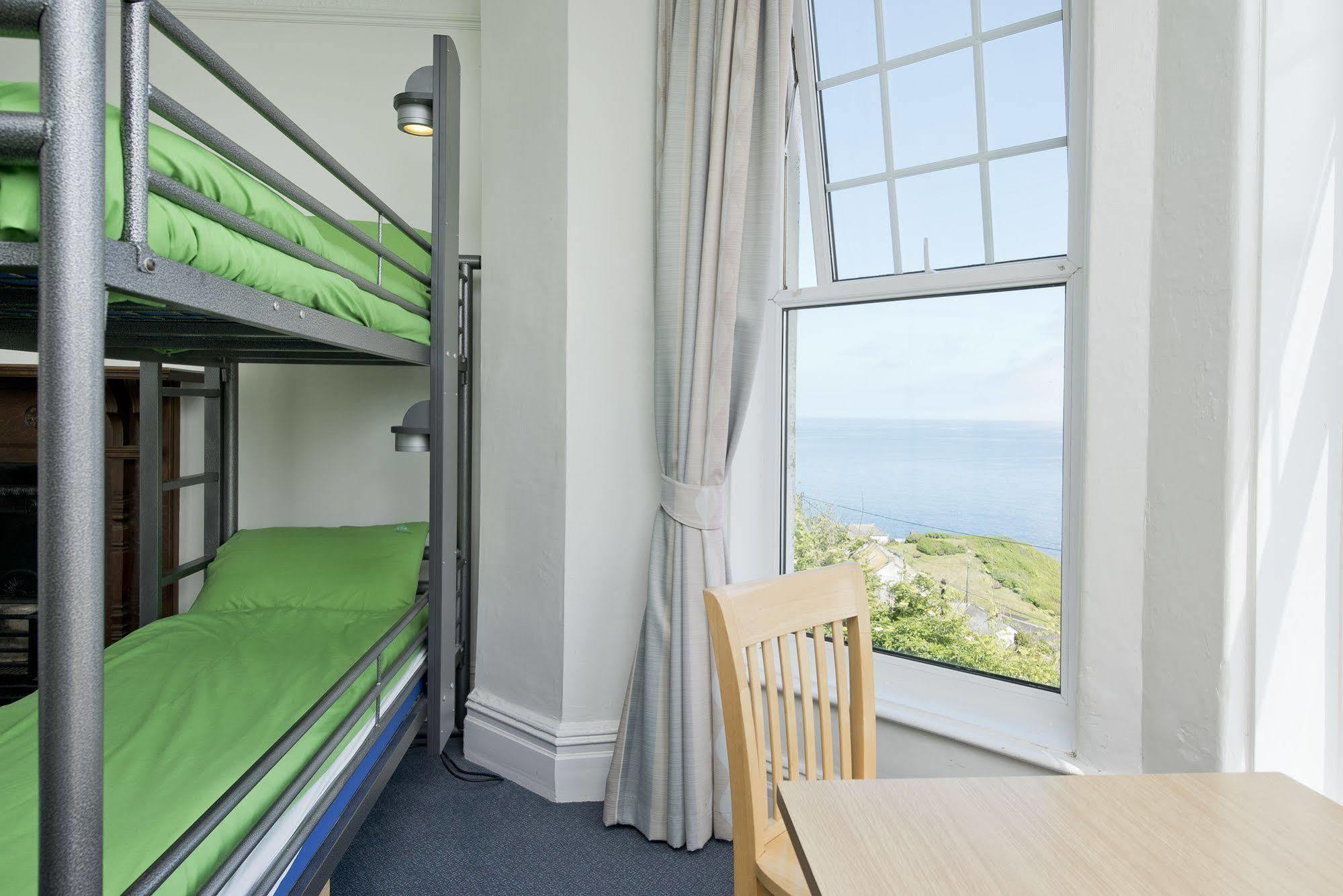Yha Coverack Bagian luar foto