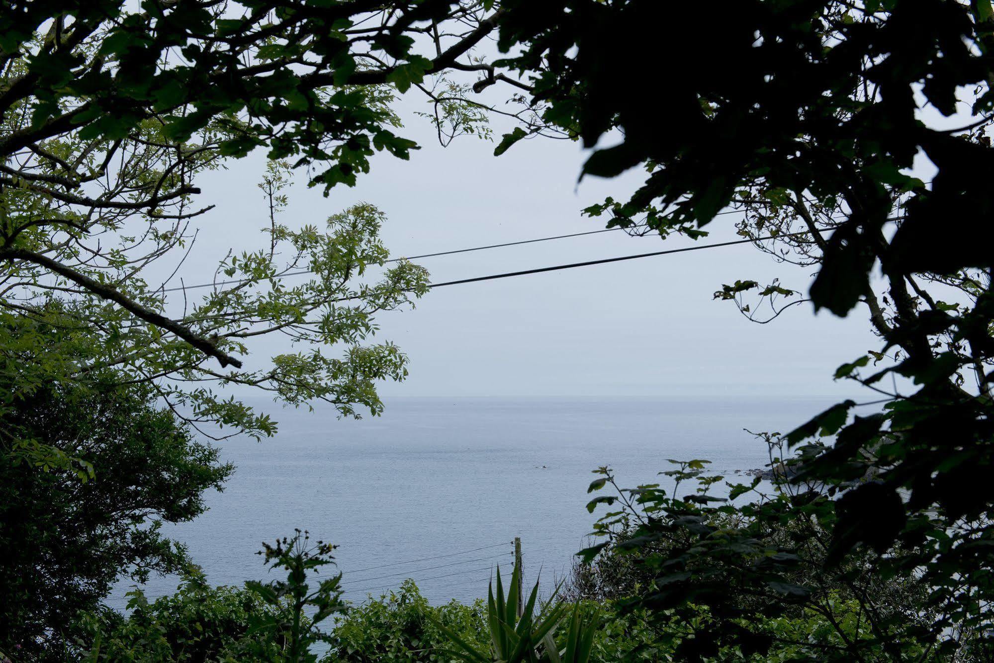 Yha Coverack Bagian luar foto